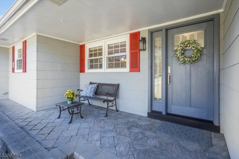 Photo of Listing #3993945