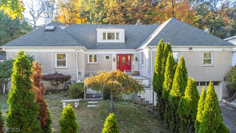 Photo of Listing #3993967