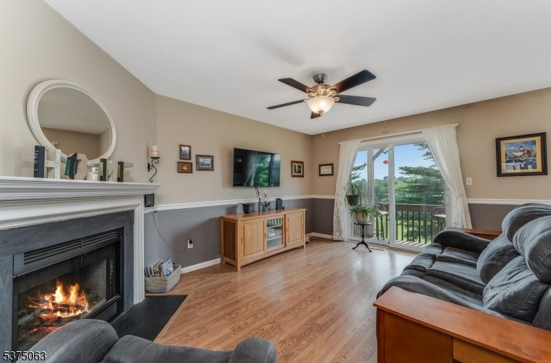 Photo of Listing #3994090