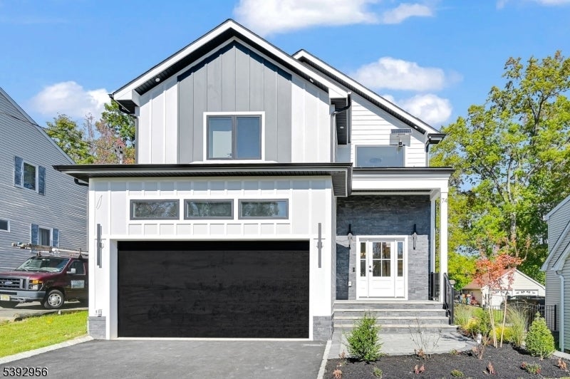 74 Hillside Ter, Livingston Twp.