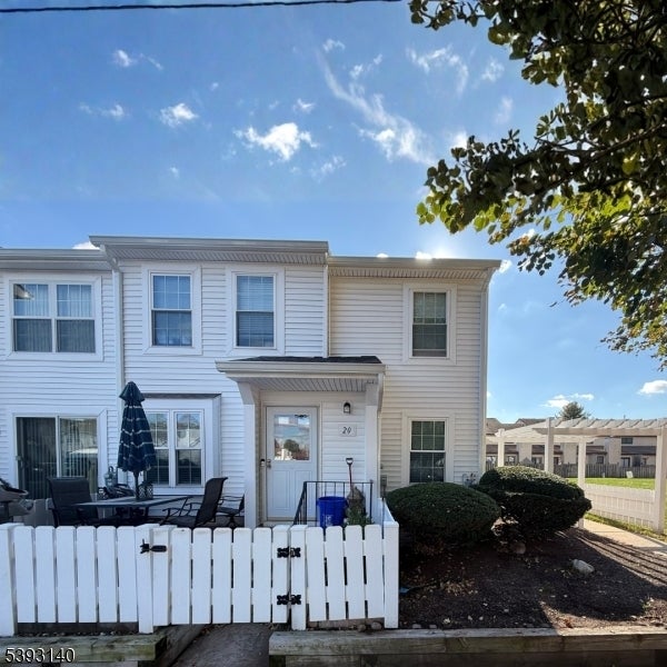 Photo of Listing #3994169