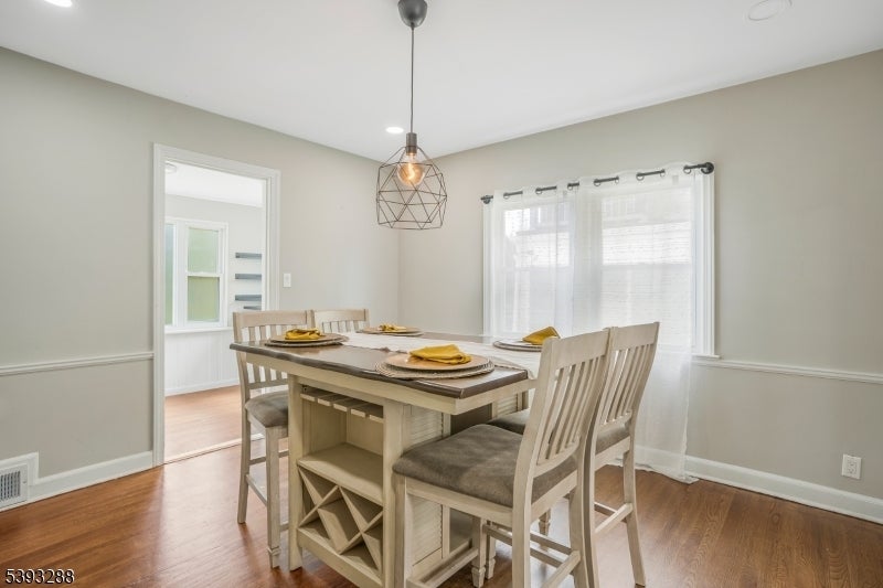 Photo of Listing #3994289