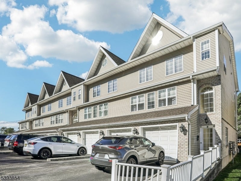 Photo of Listing #3994831