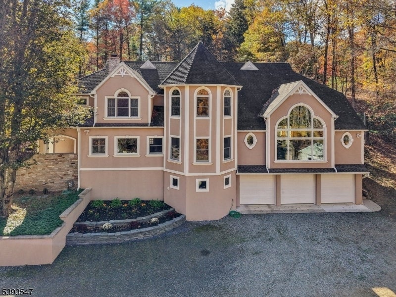 Photo of Listing #3994911