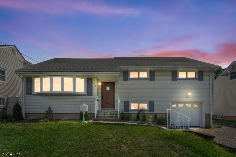 Photo of Listing #3995012