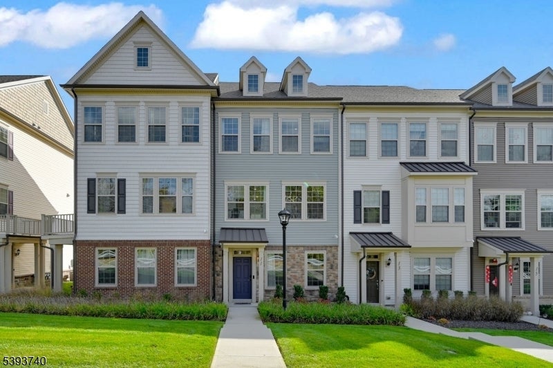 Photo of Listing #3995066