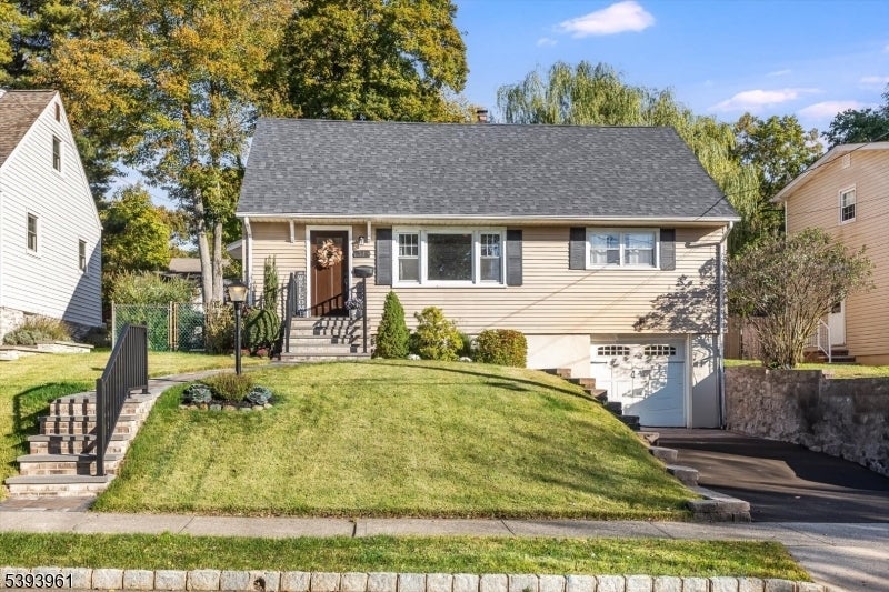 Photo of Listing #3995075