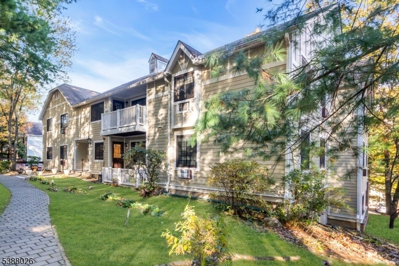 Photo of Listing #3995147