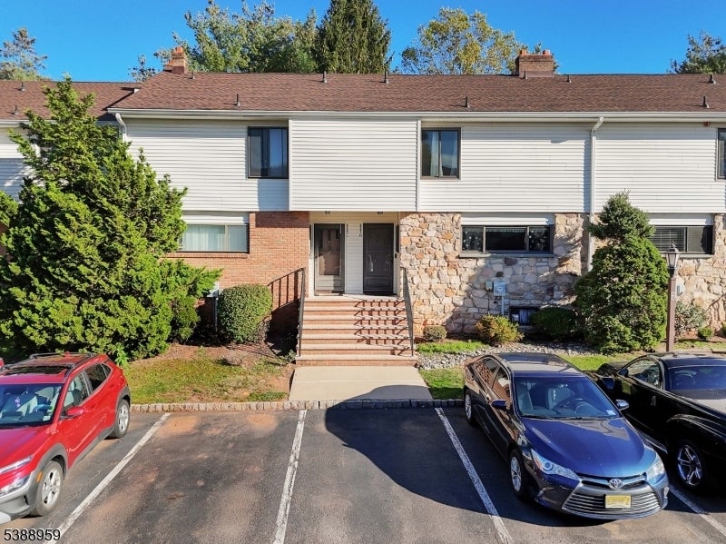 Photo of Listing #3995179