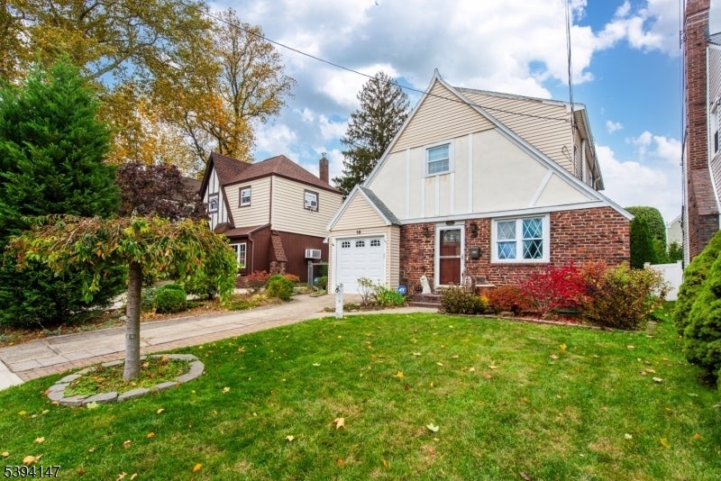 Photo of Listing #3995217