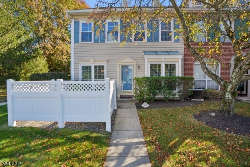 Photo of Listing #3995230