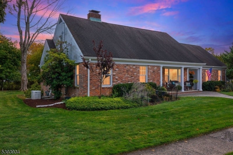 Photo of Listing #3995289