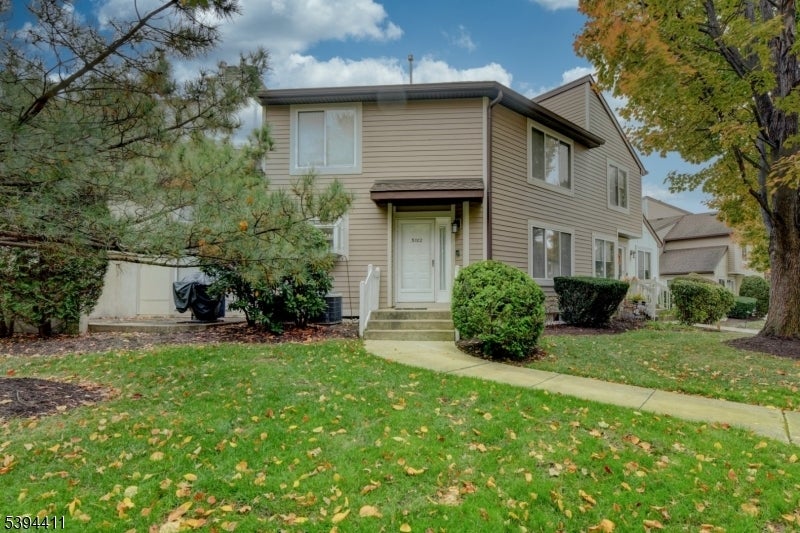 Photo of Listing #3995355