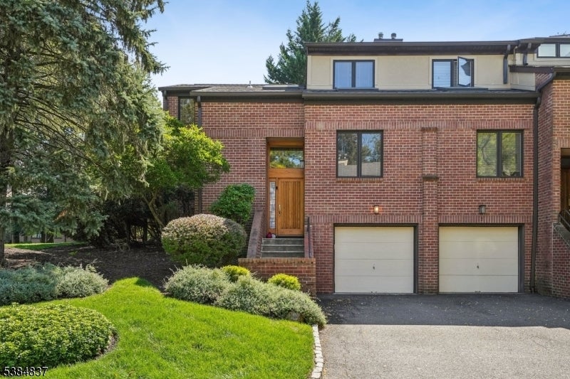 Photo of Listing #3995433