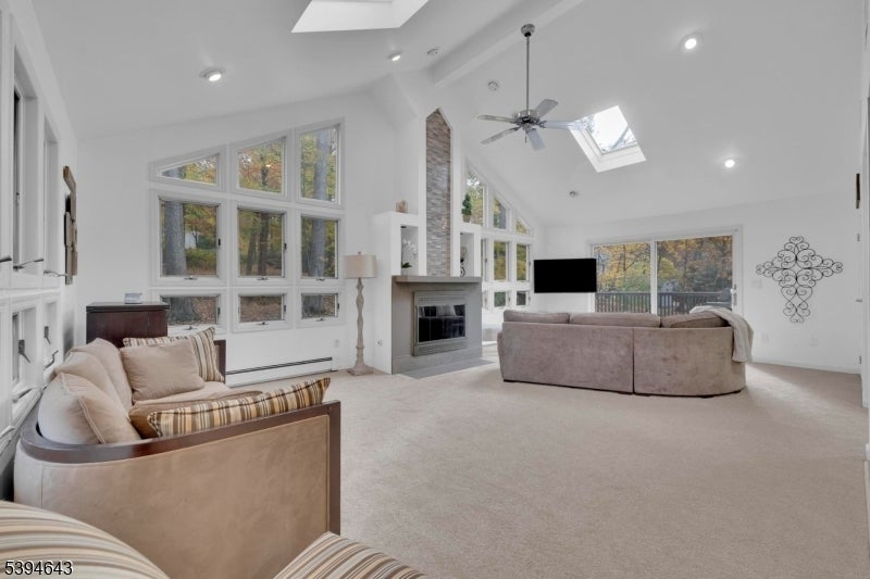 Photo of Listing #3995517