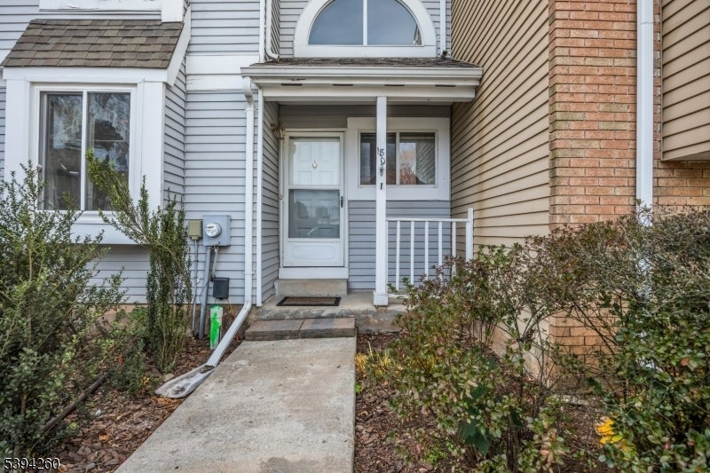 Photo of Listing #3995617