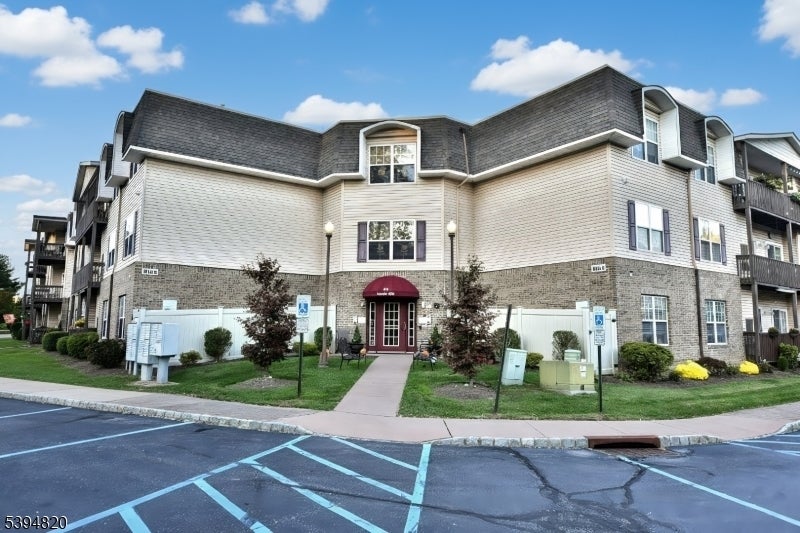 Photo of Listing #3995671