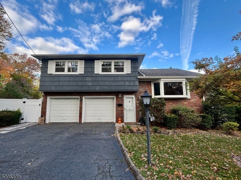 Photo of Listing #3995901