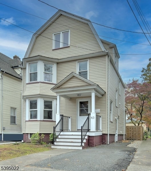 Photo of Listing #3996005