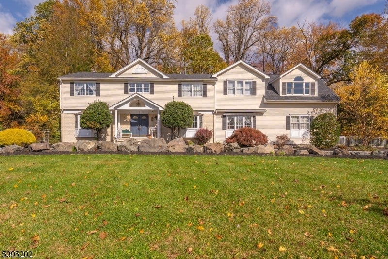 2 Unami Ln, Scotch Plains Twp.