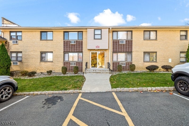 Photo of Listing #3996132