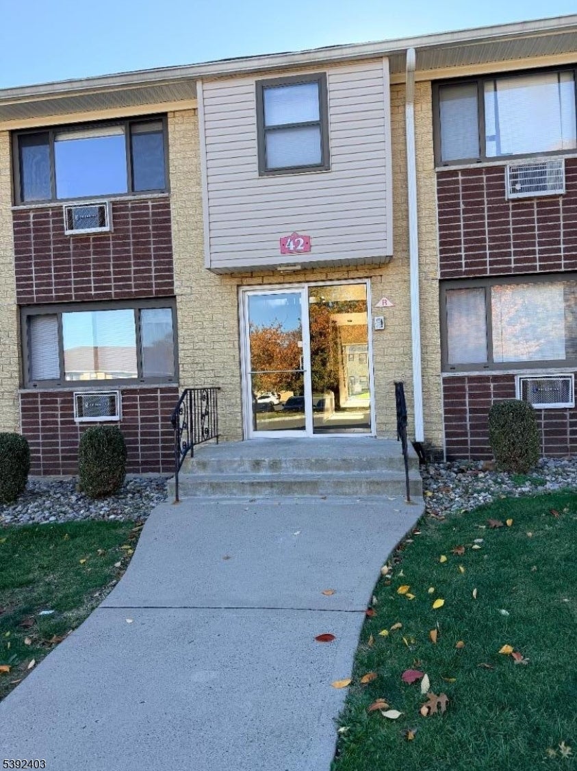 Photo of Listing #3996132