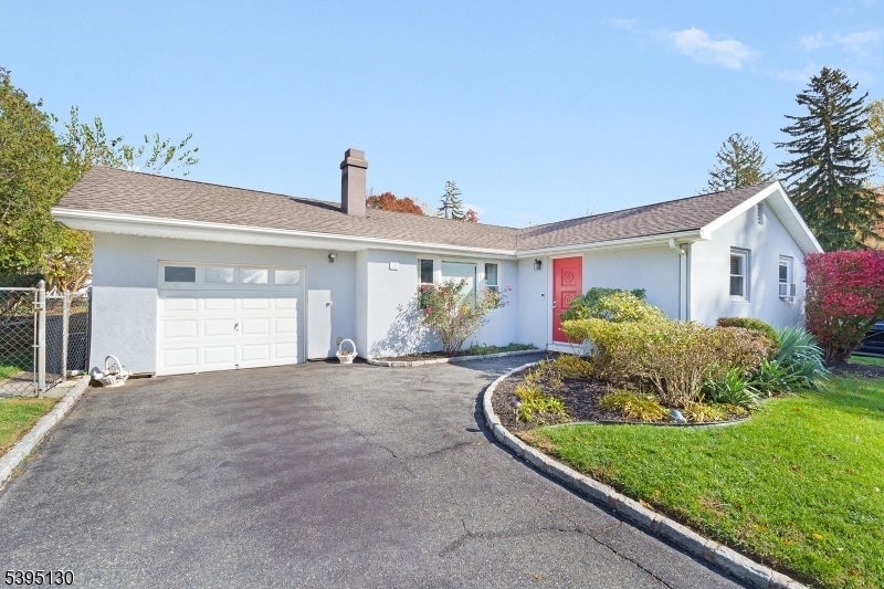 Photo of Listing #3996172