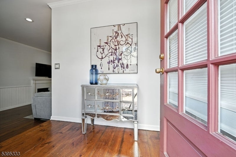 Photo of Listing #3996183