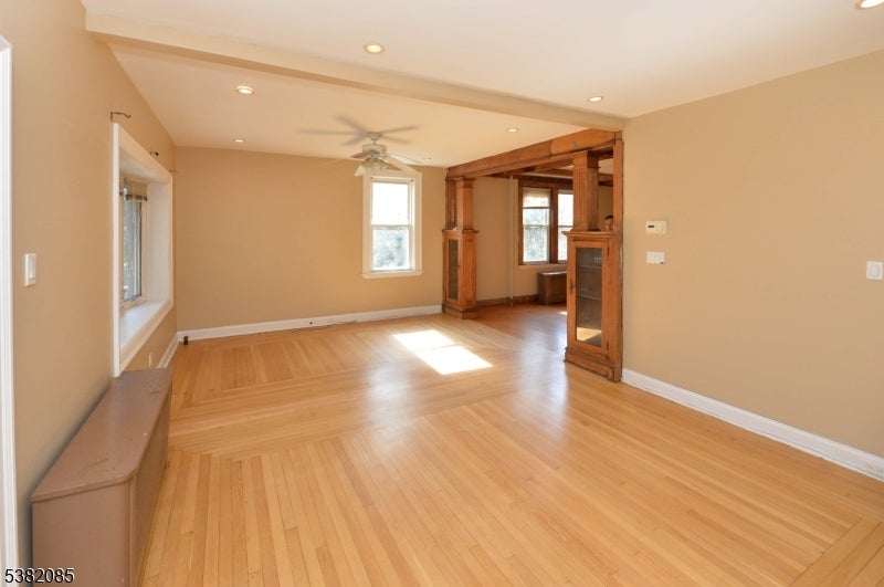 Photo of Listing #3996264