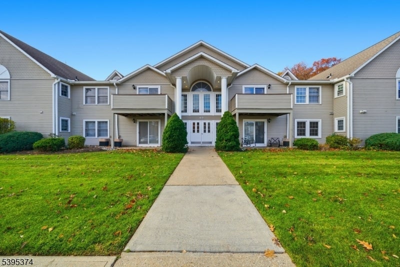 Photo of Listing #3996274