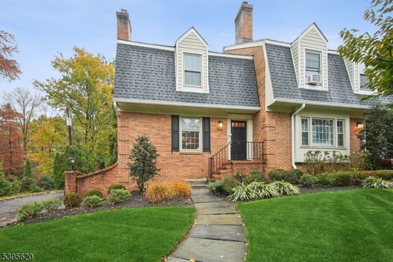 Photo of Listing #3996348