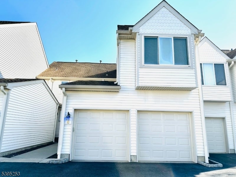 Photo of Listing #3996458