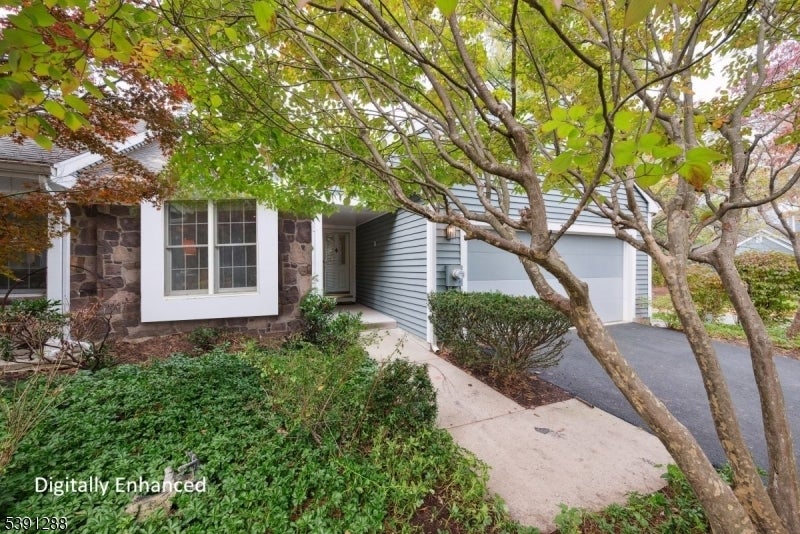 Photo of Listing #3996524