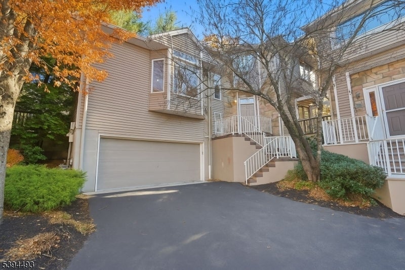 33 Clarken Dr, West Orange Twp.