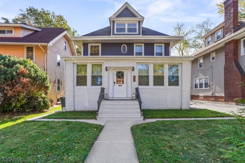 22 Berkeley Heights Park, Bloomfield Twp.