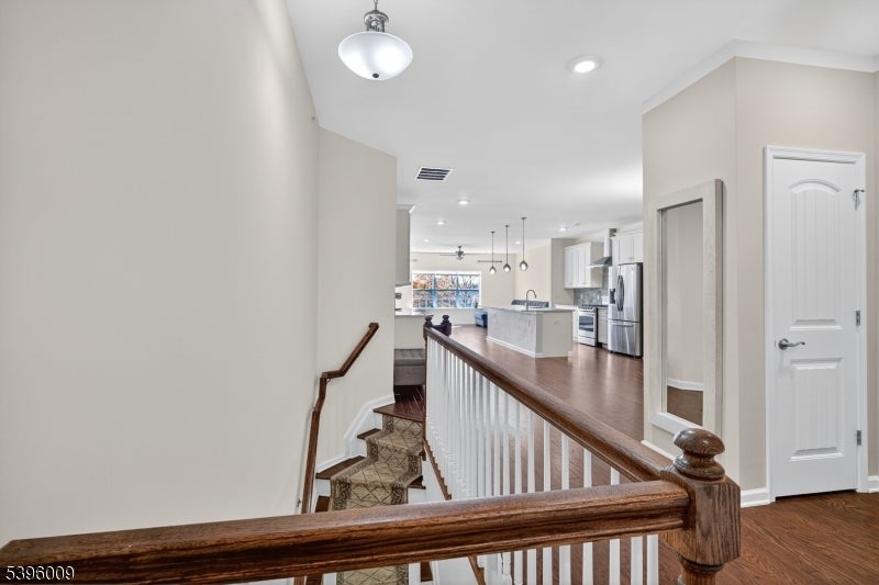 Photo of Listing #3996706