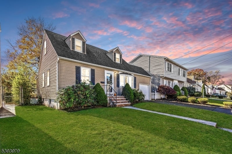 Photo of Listing #3996720