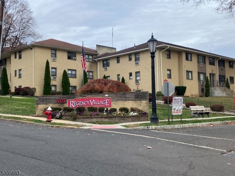 Photo of Listing #3996759