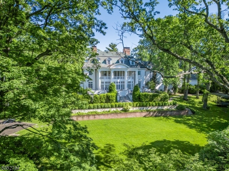 10 Rowan Rd, Summit City