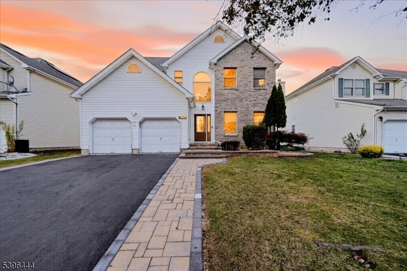 Photo of Listing #3997132