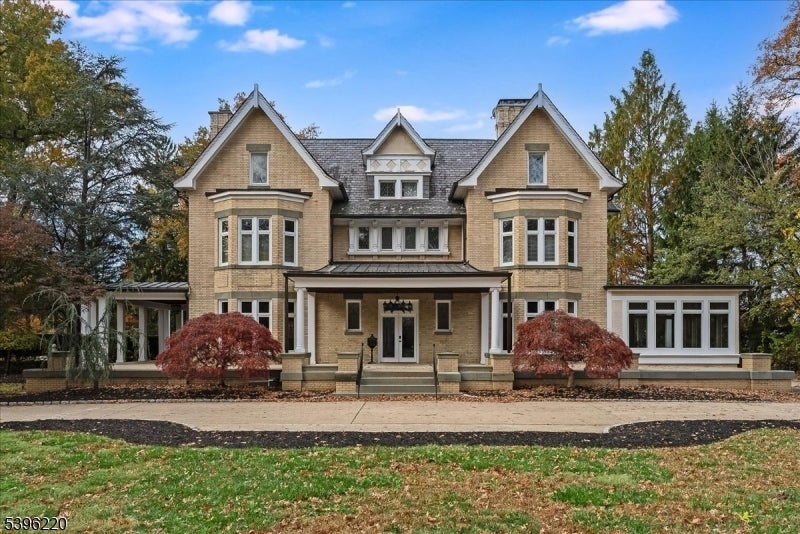 Photo of Listing #3997176