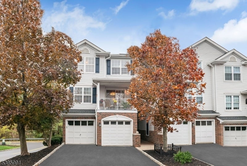 Photo of Listing #3997219