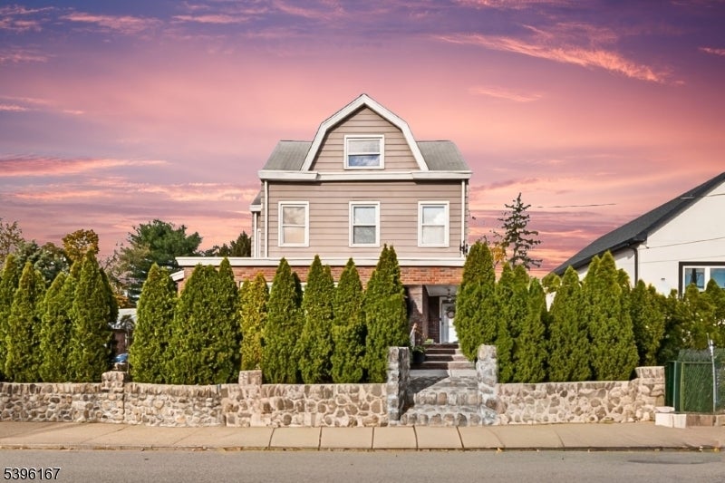 Photo of Listing #3997356