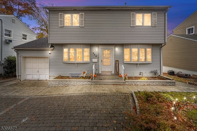 Photo of Listing #3997489