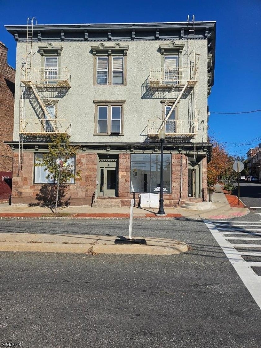 Photo of Listing #3997586