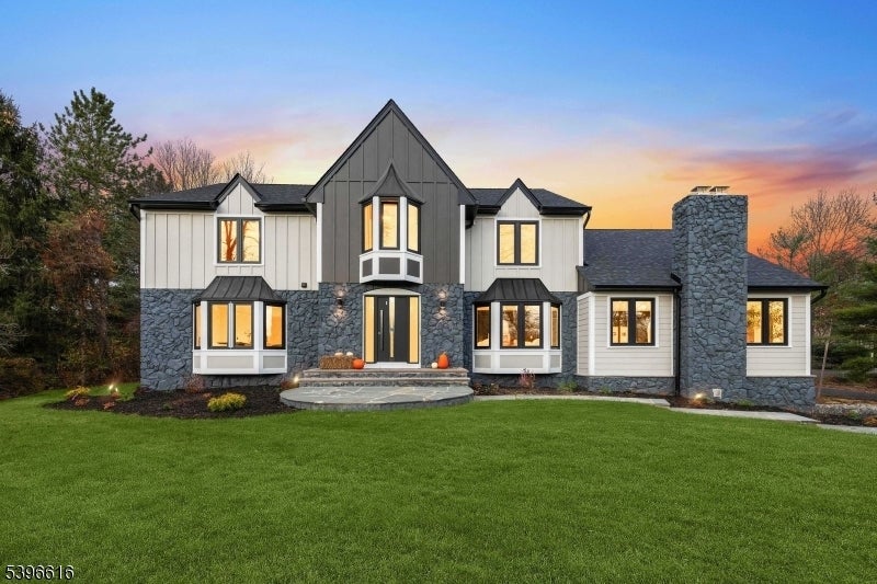 Photo of Listing #3997602