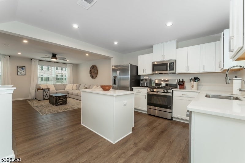 Photo of Listing #3997630