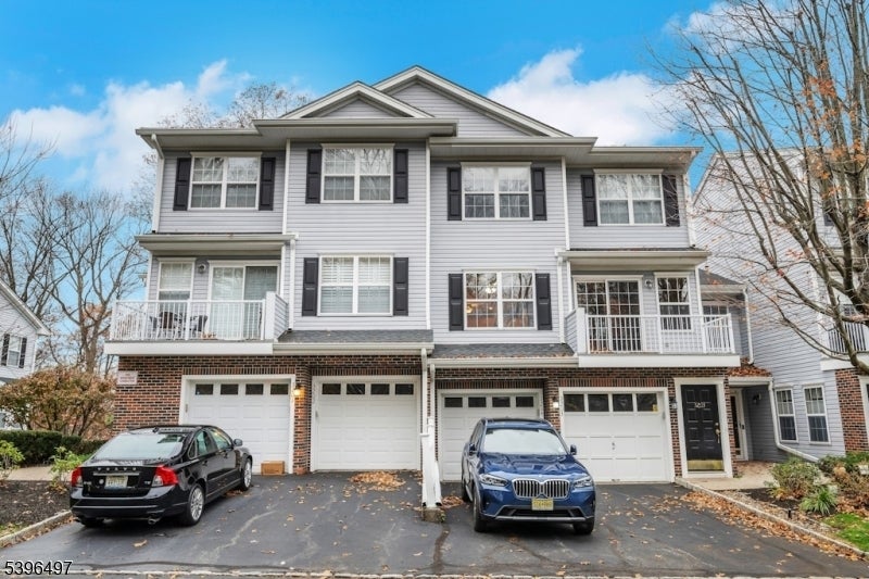 Photo of Listing #3997696