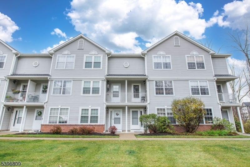 Photo of Listing #3997749