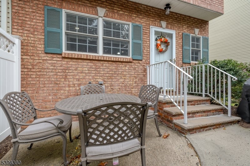 Photo of Listing #3997786